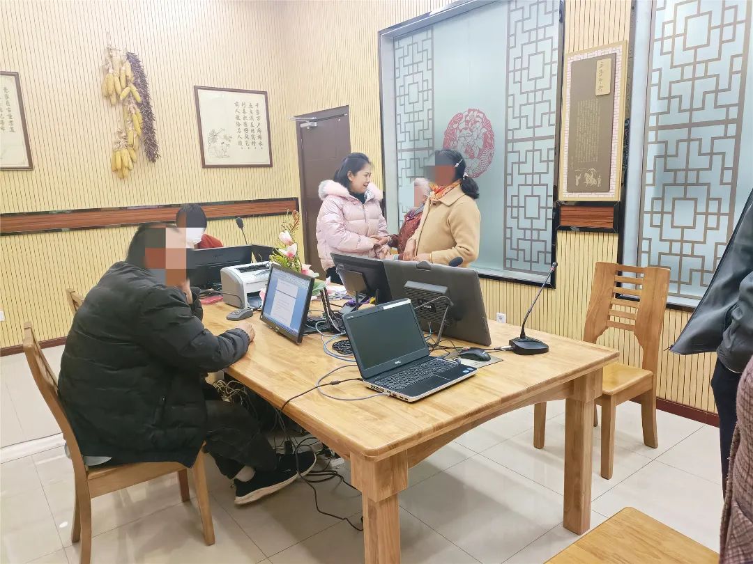 怎样劝解朋友夫妻闹矛盾_闹夫妻矛盾劝解朋友的句子_夫妻闹矛盾劝和的句子