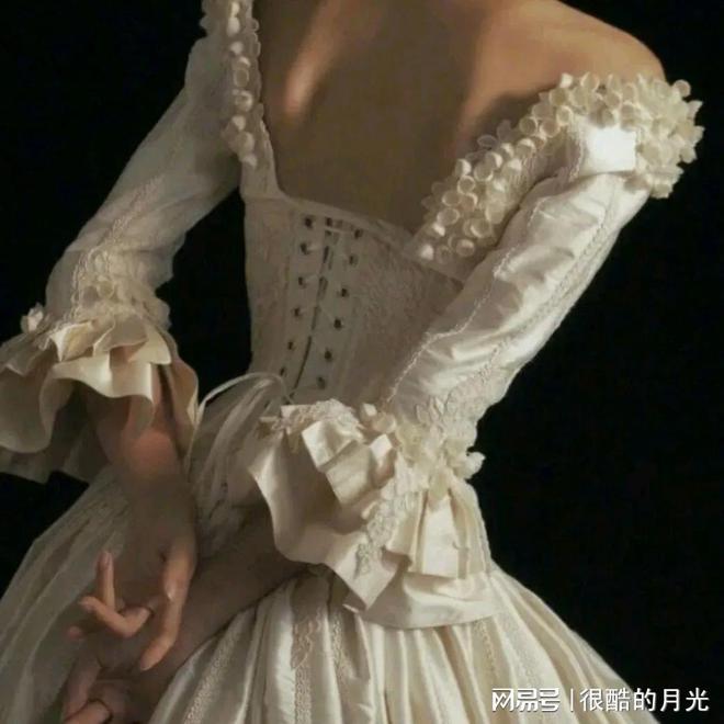 肖娜娜与丁一的复杂情感纠葛：背叛、威胁与