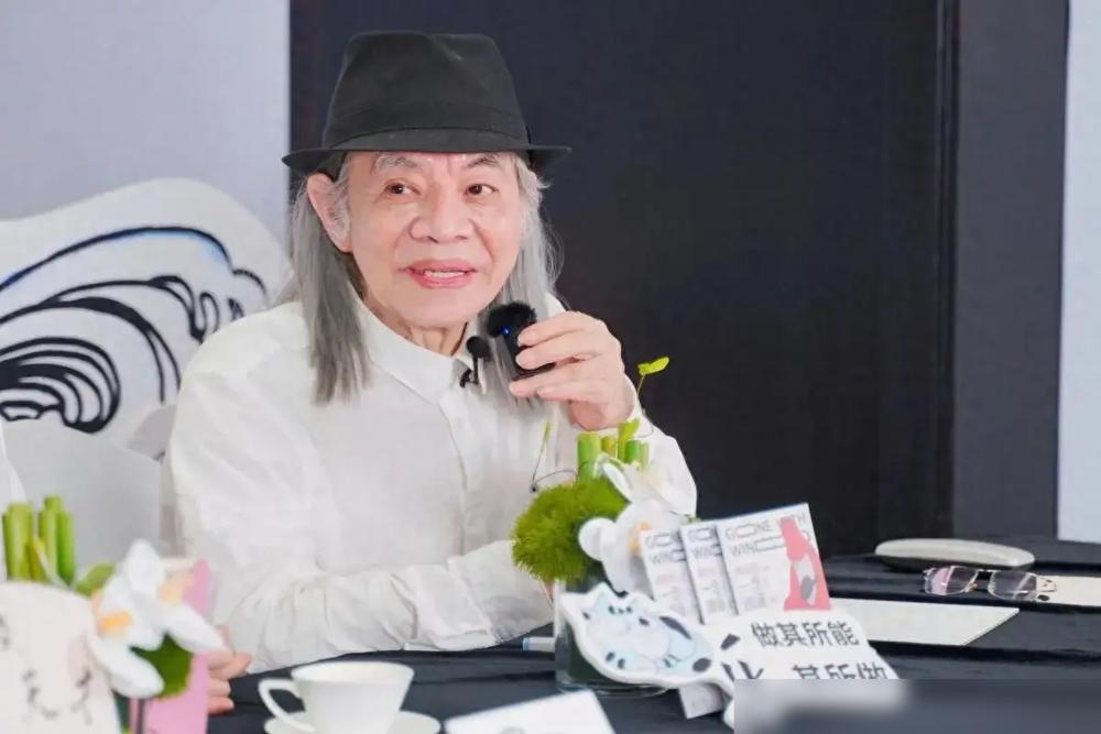 为什么会追求精神生活方式_精神追求在生活上怎么体现_追求精神生活的好处