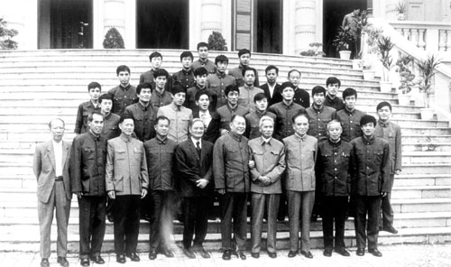 最帅的几个著名足球冠军_足球界十大帅哥_足球冠军人物