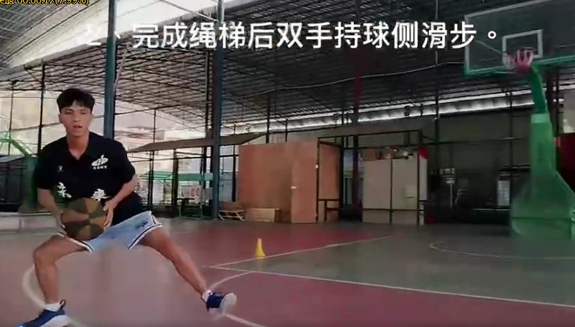 绕八字篮球战术_篮球八字绕球动作要领_篮球八字绕球技巧