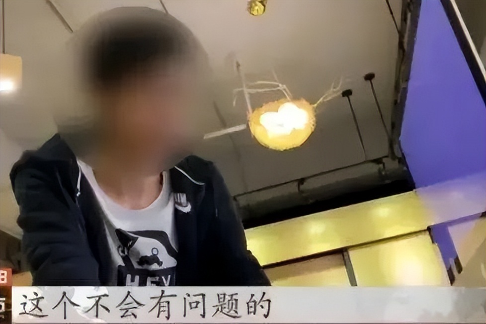 婚纱照钱谁拿_用拍婚纱照的钱请婚礼跟拍_拍婚纱照的钱该谁出