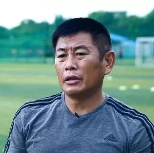 踢足球冠军全国世界是多少名_踢足球冠军全国世界是第几名_世界踢足球全国冠军是