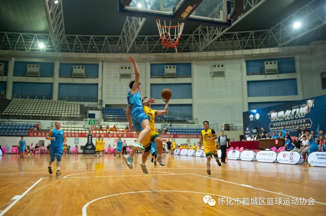 篮球秒数犯规_篮球比赛秒数规则_篮球规则什么情况回14秒