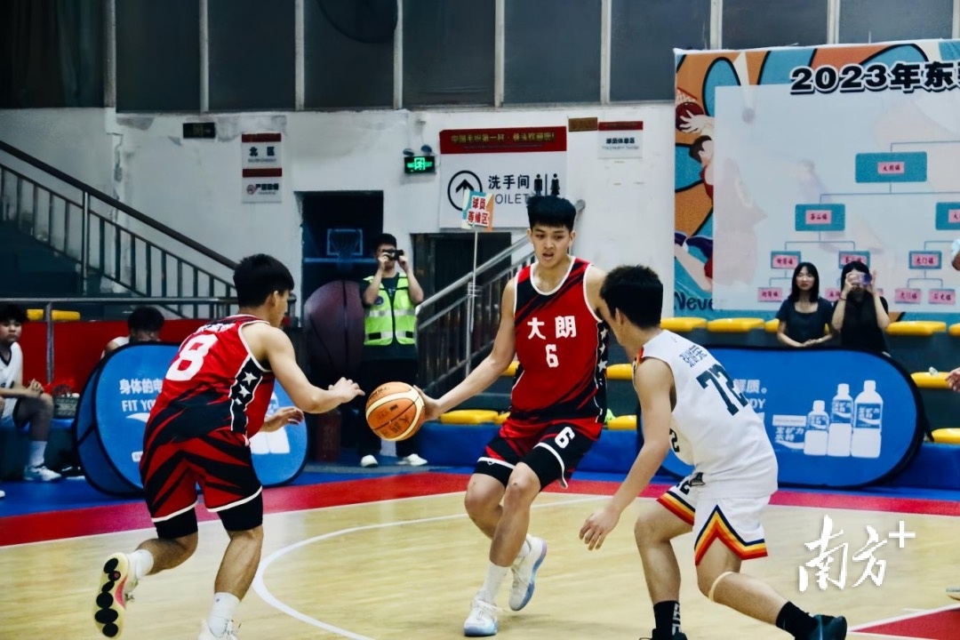 东莞篮球学校比赛_东莞篮球冠军之夜庆典_东莞市学生篮球比赛冠军