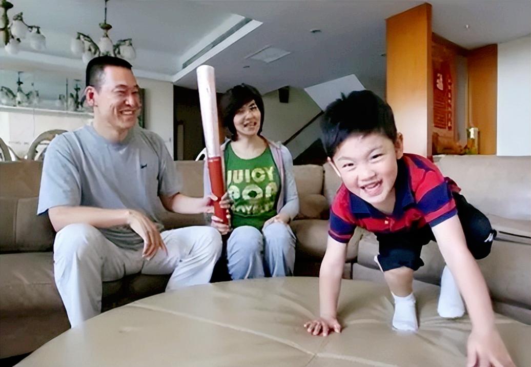 江苏游泳世界冠军_江苏游泳队教练_江苏大学游泳冠军女教练