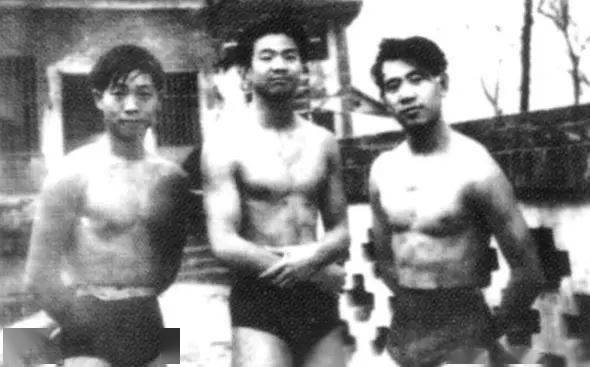 游泳冠军的电影_游泳冠军电视剧_电影游泳冠军叫什么