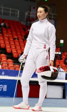 中国击剑 女子 冠军_中国女子击剑金牌_女子冠军击剑中国选手是谁