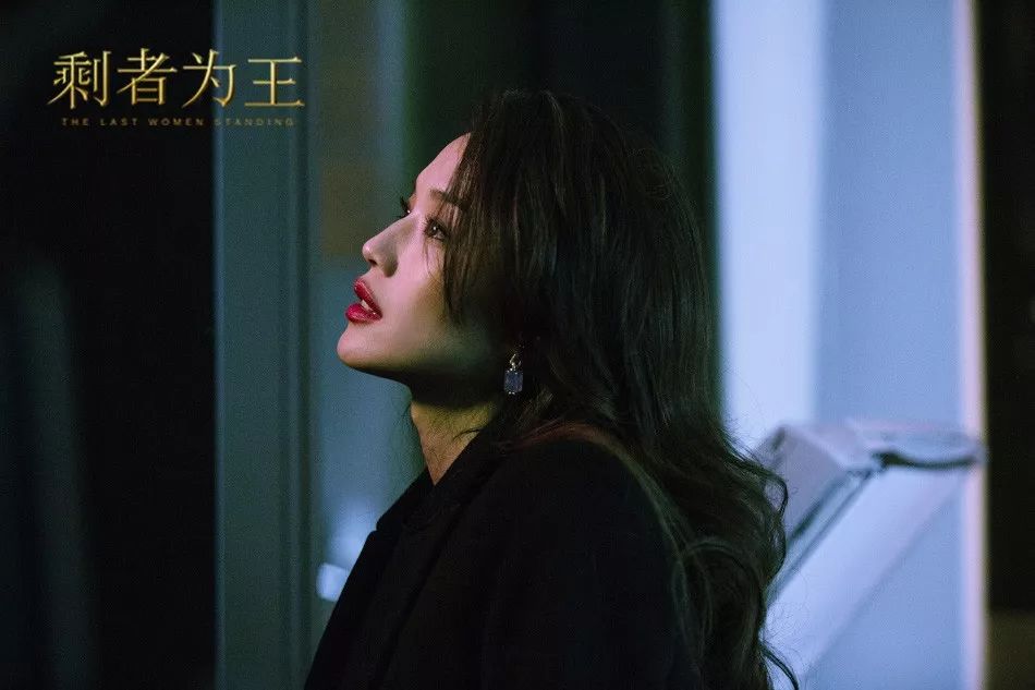 黑色个性粉色婚纱照搭配_粉色婚纱照好不好_黑色和粉色婚纱