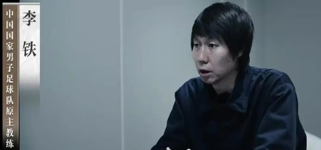 曾经辉煌的足球俱乐部_足球俱乐部历史上十大惨案_足球俱乐部历史最强阵容