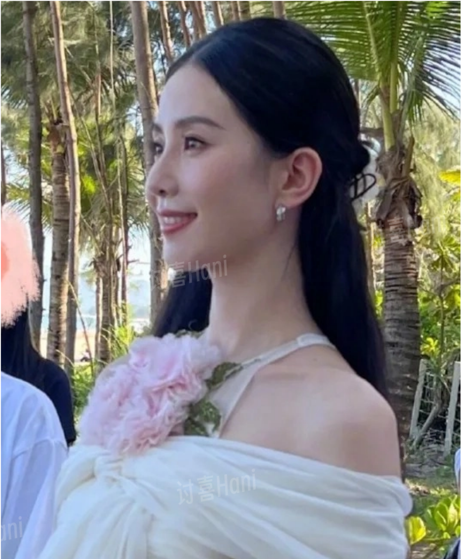 拍婚纱照牙齿太丑怎么办_牙齿不好看婚纱照表情管理_婚纱照牙齿不好看会给修嘛