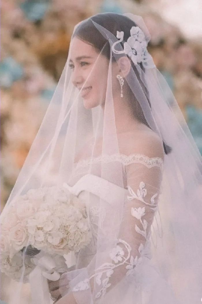 拍婚纱照牙齿太丑怎么办_牙齿不好看婚纱照表情管理_婚纱照牙齿不好看会给修嘛