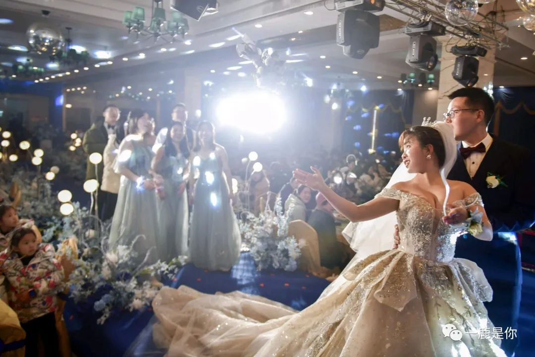 牙齿不好看婚纱照表情管理_婚纱照牙齿不好看会给修嘛_拍婚纱照牙齿太丑怎么办