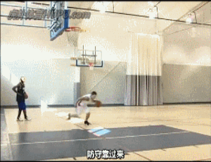 篮球违例规则走步_篮球规则走步违例条款_篮球规则走步违例名词解释
