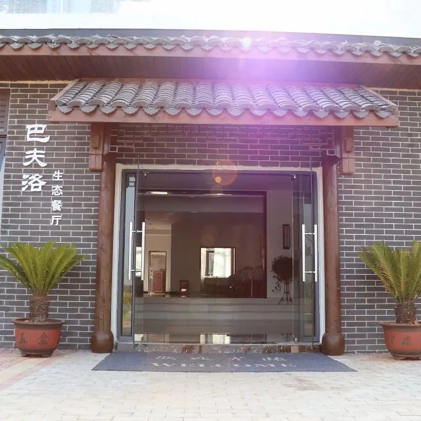 婚纱照单人类型有哪些风格_婚纱单人照类型风格有什么_单人婚纱照的意义