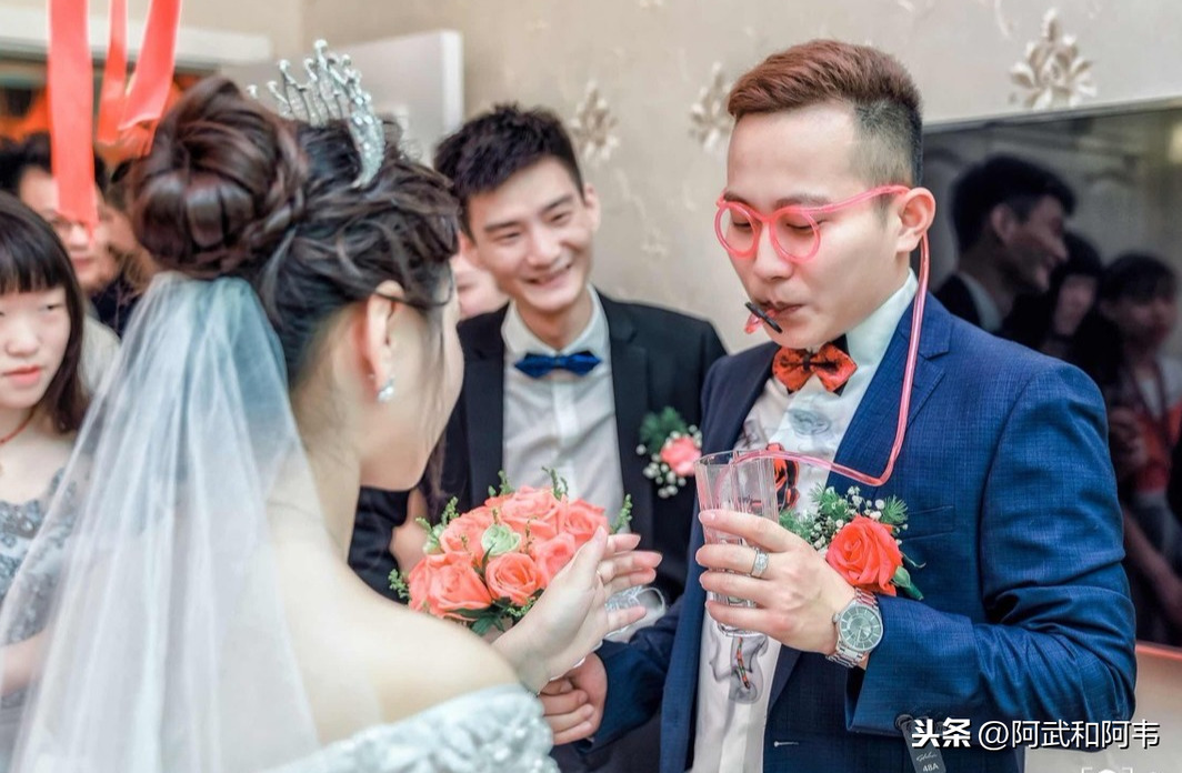 结婚找司仪要注意什么_结婚找个司仪多少钱_结婚一定要找个好司仪嘛