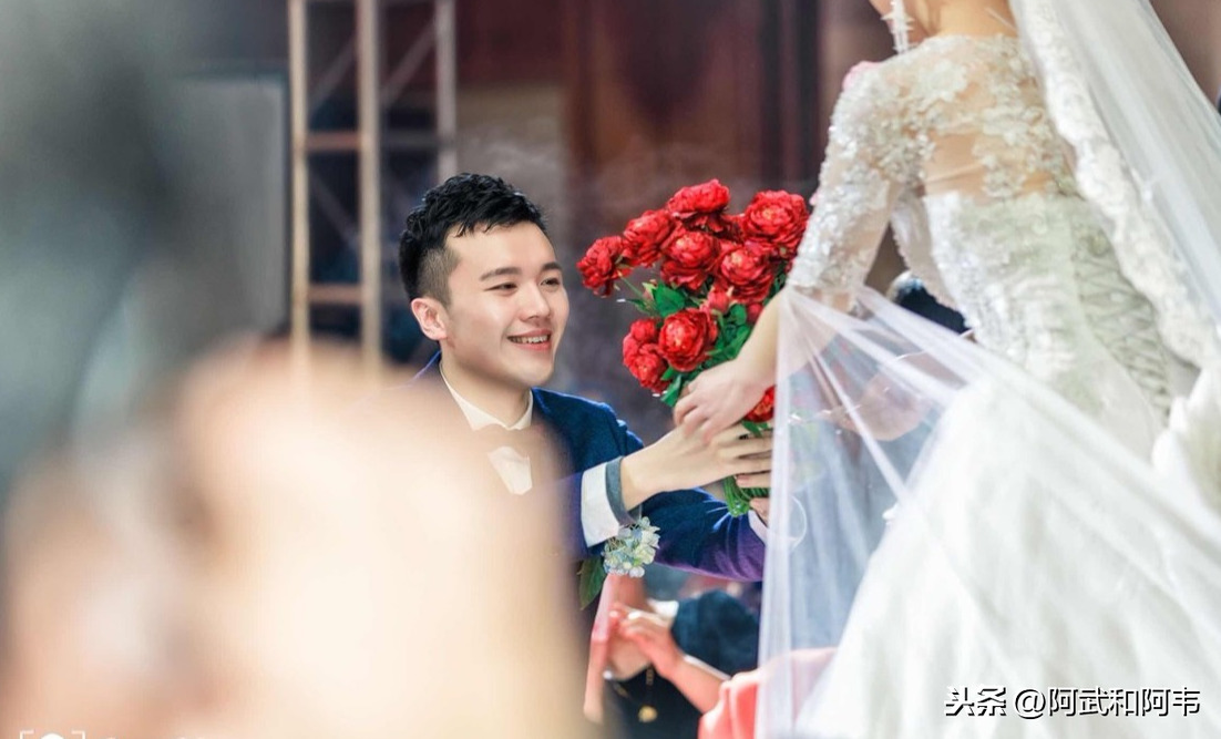 结婚找司仪要注意什么_结婚找个司仪多少钱_结婚一定要找个好司仪嘛