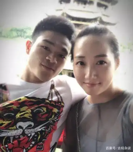 举重冠军石智勇12秒_举重冠军石智勇属什么生肖_两个石智勇举重冠军