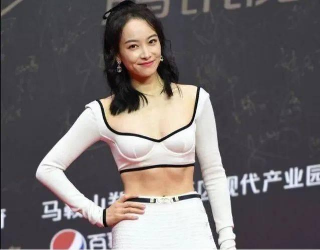 健身达人袁姗姗_明星健身视频袁姗姗_视频健身明星袁姗姗是谁