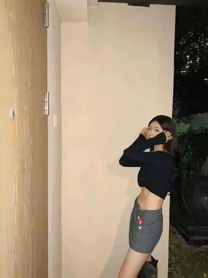 健身达人袁姗姗_视频健身明星袁姗姗是谁_明星健身视频袁姗姗