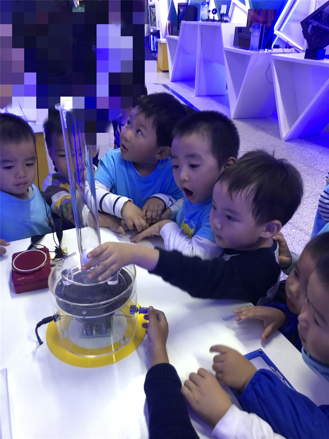 物理趣味小实验视频_物理趣味生活实验视频讲解_物理有趣小实验视频集
