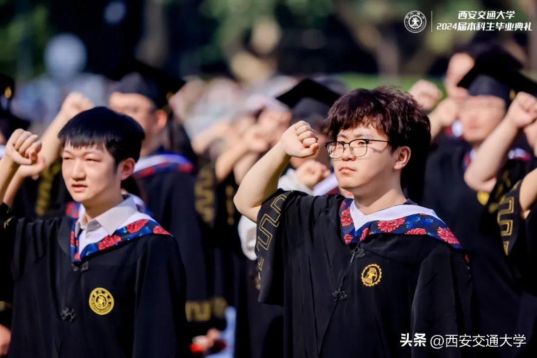 大学生创业故事视频_交大 创业故事_创业交大故事简介