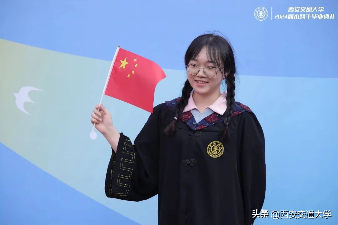 大学生创业故事视频_交大 创业故事_创业交大故事简介