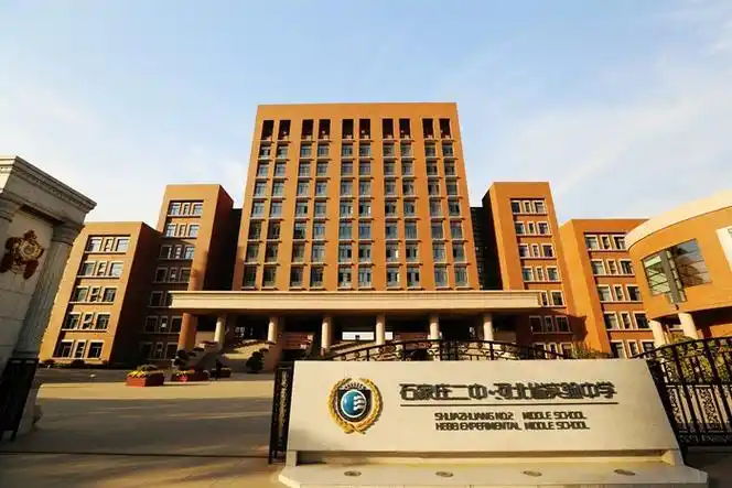 湖南篮球第一人_湖南篮球运动员_湖南中学篮球冠军女教练
