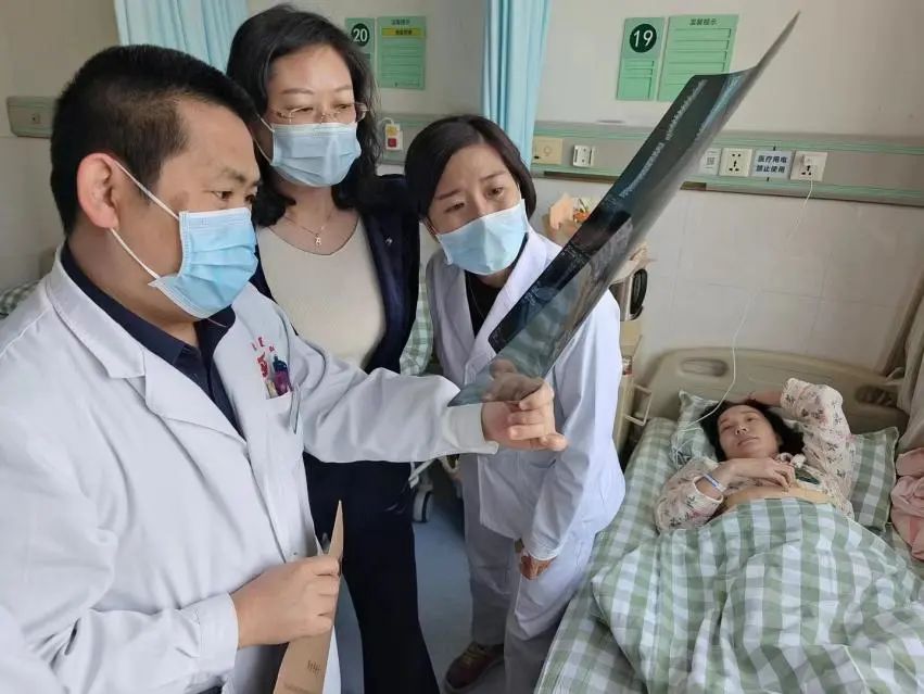 健身房健身后拉伸_健身后拉伸放松_健身房后如何拉伸运动