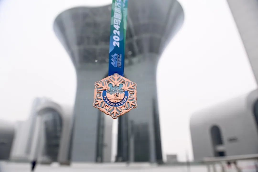 马拉松奖牌有收藏价值吗_马拉松奖牌有什么用_半马拉松有奖牌吗