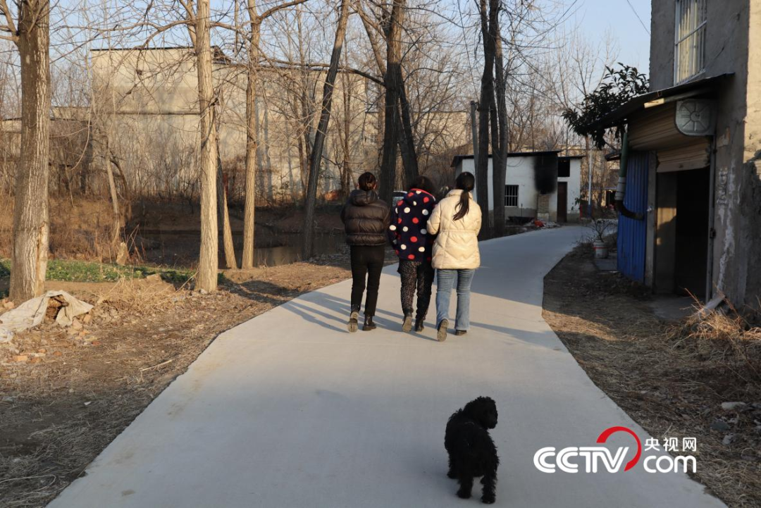 女人带着女儿好再嫁吗_女人带女儿好嫁吗_带五个女儿的夫妻怎么相处