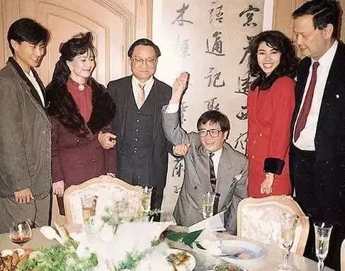 幽默文案结婚司仪写给朋友_幽默文案结婚司仪写什么_幽默的结婚司仪文案怎么写