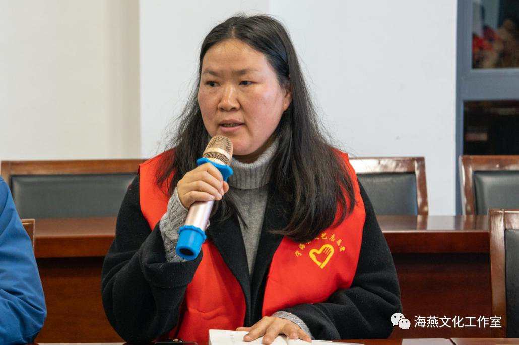 举重冠军采访_举重直播嘉宾_女嘉宾和举重冠军小说