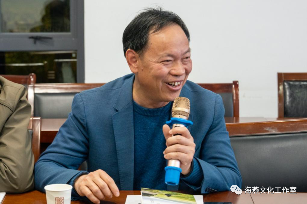 女嘉宾和举重冠军小说_举重直播嘉宾_举重冠军采访