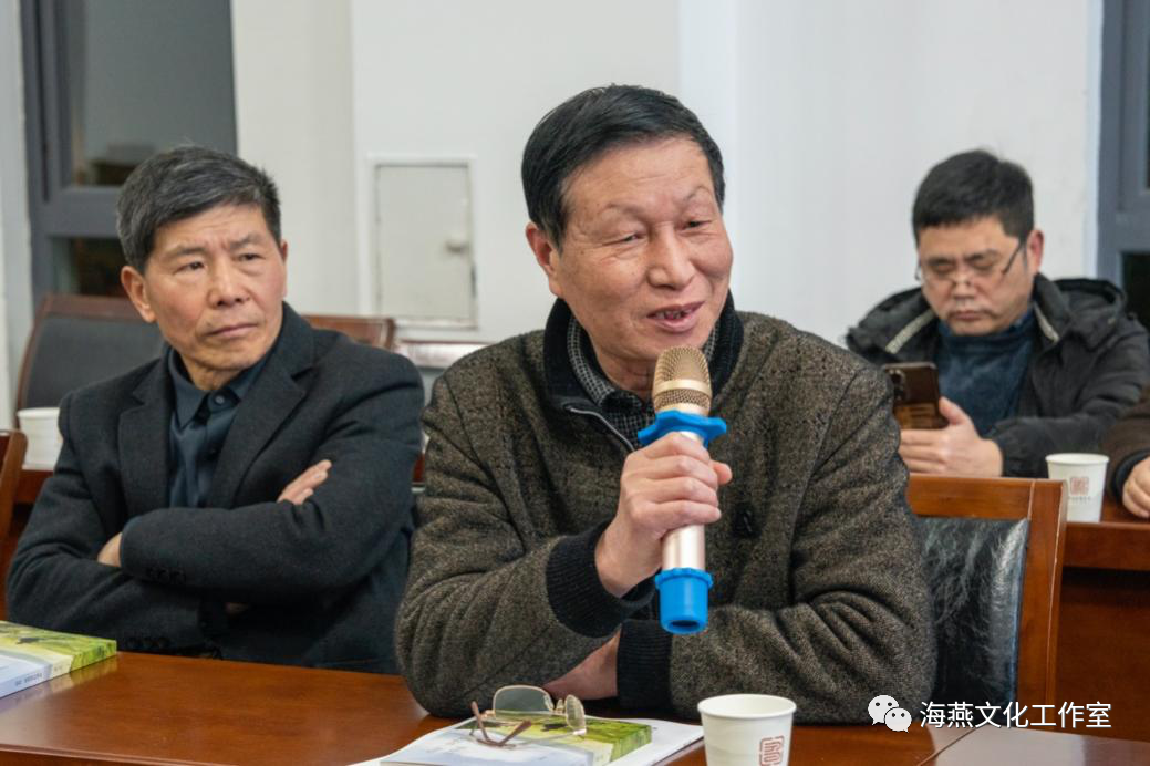 女嘉宾和举重冠军小说_举重直播嘉宾_举重冠军采访