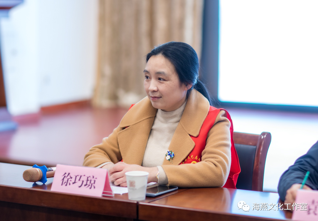 女嘉宾和举重冠军小说_举重冠军采访_举重直播嘉宾