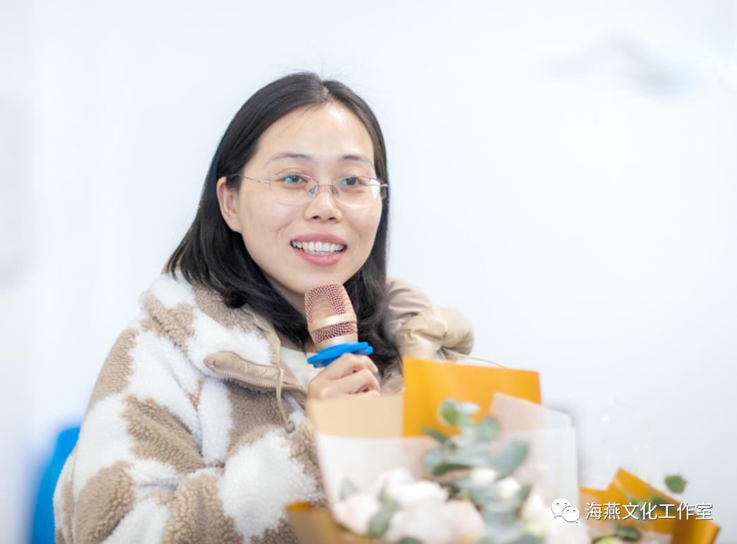 女嘉宾和举重冠军小说_举重直播嘉宾_举重冠军采访