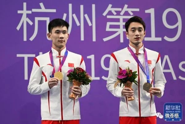 世锦赛游泳重庆冠军男子是谁_世锦赛游泳亚军_重庆游泳世锦赛冠军男