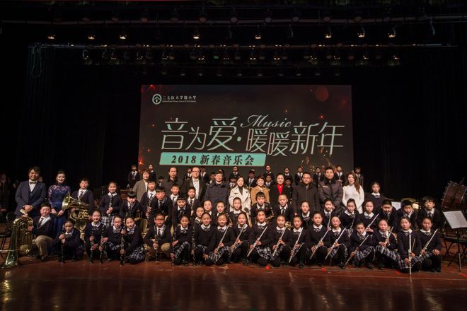 中学足球比赛规则详解_视频解读联赛足球规则中学生版_中学足球联赛规则解读视频