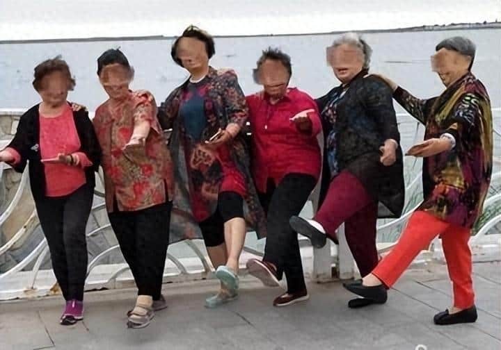 私教在健身房要了我h_去健身房找私教多少钱_健身房私教要钱吗