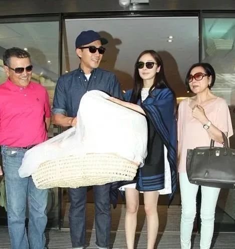 为什么明星疯狂健身_疯狂健身明星图片_疯狂健身的人是什么心态
