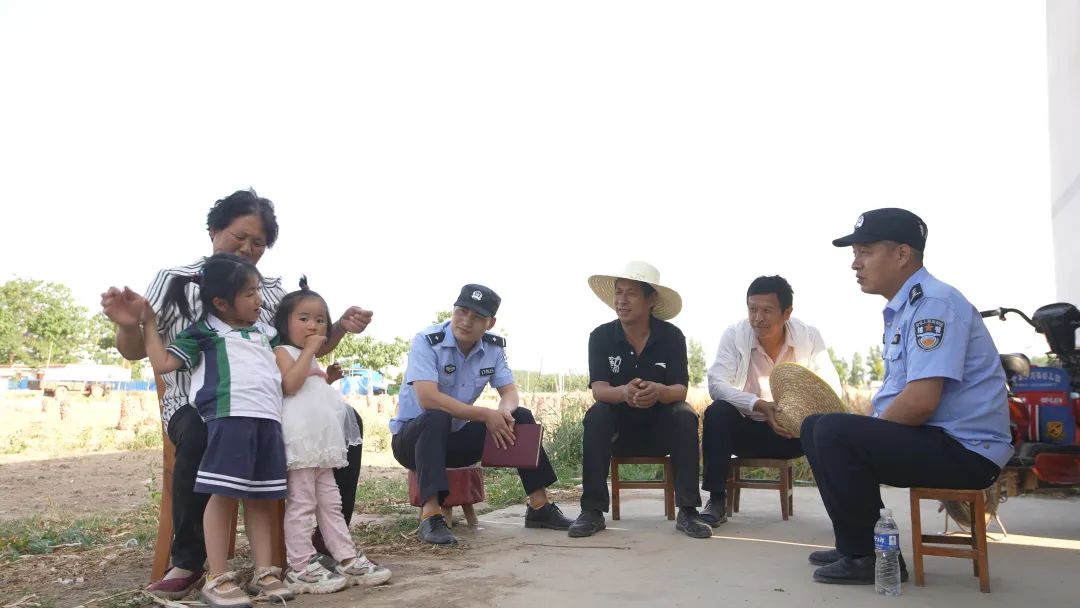 化解民警夫妻案例矛盾心得体会_民警解决夫妻纠纷_民警化解夫妻矛盾案例