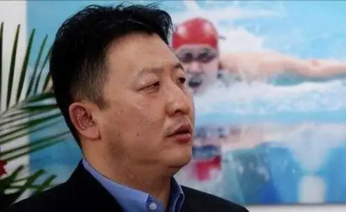 中国女子游泳名将刘子歌视频_游泳运动员刘子歌图片_游泳冠军刘子歌照片