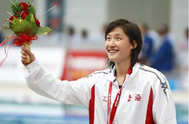 游泳冠军刘子歌照片_游泳运动员刘子歌图片_中国女子游泳名将刘子歌视频