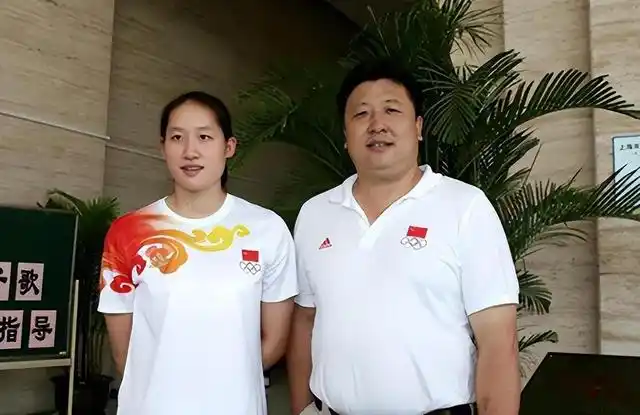 游泳运动员刘子歌图片_游泳冠军刘子歌照片_中国女子游泳名将刘子歌视频
