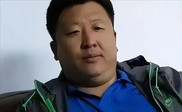 中国女子游泳名将刘子歌视频_游泳冠军刘子歌照片_游泳运动员刘子歌图片
