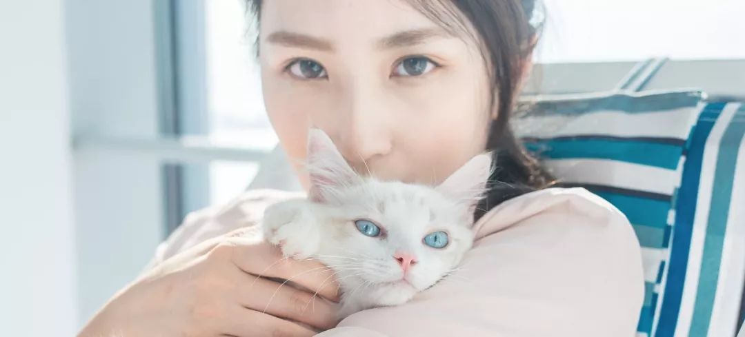 拍婚纱照的朋友圈_跟朋友一起拍婚纱照行吗_拍婚纱照发朋友圈文案