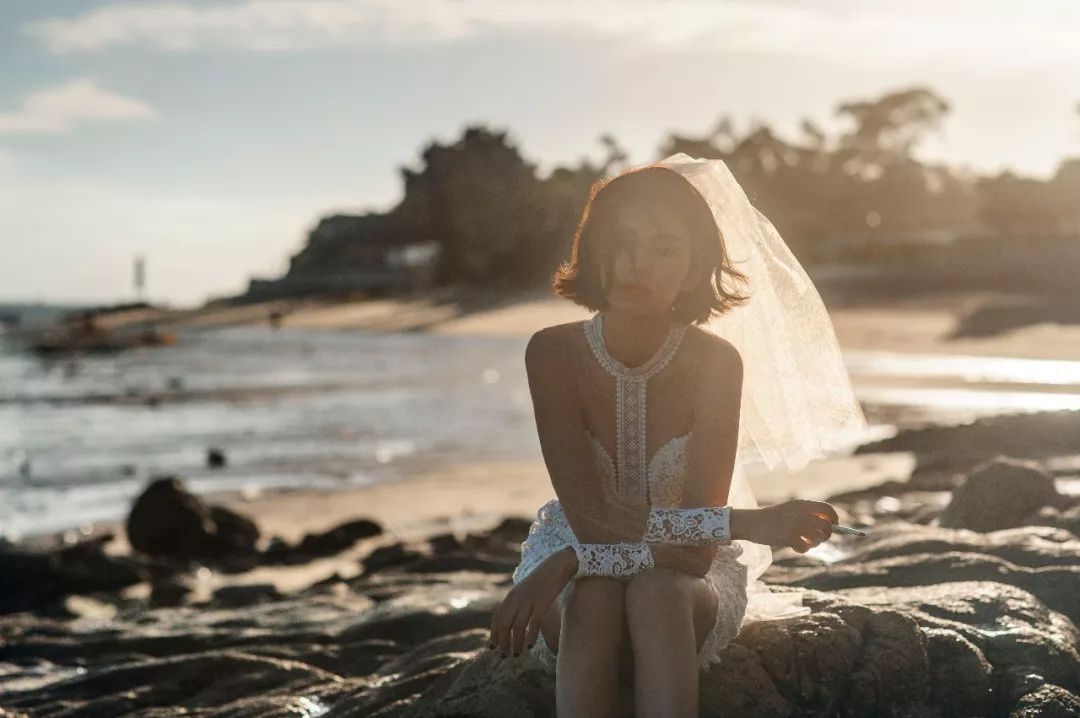 拍婚纱照发朋友圈文案_跟朋友一起拍婚纱照行吗_拍婚纱照的朋友圈