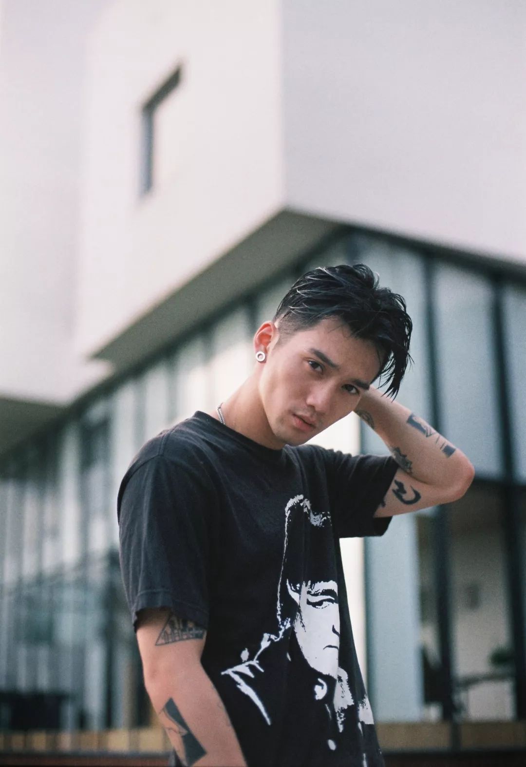 拍婚纱照发朋友圈文案_跟朋友一起拍婚纱照行吗_拍婚纱照的朋友圈
