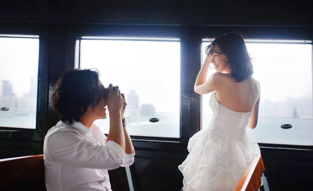 拍婚纱照发朋友圈文案_跟朋友一起拍婚纱照行吗_拍婚纱照的朋友圈